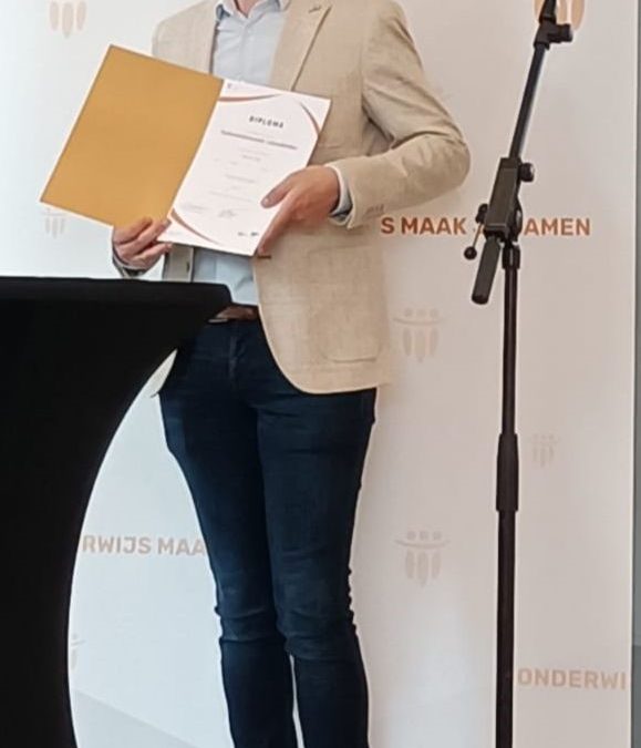 Felicitaties voor directeur obs De Meidoorn!